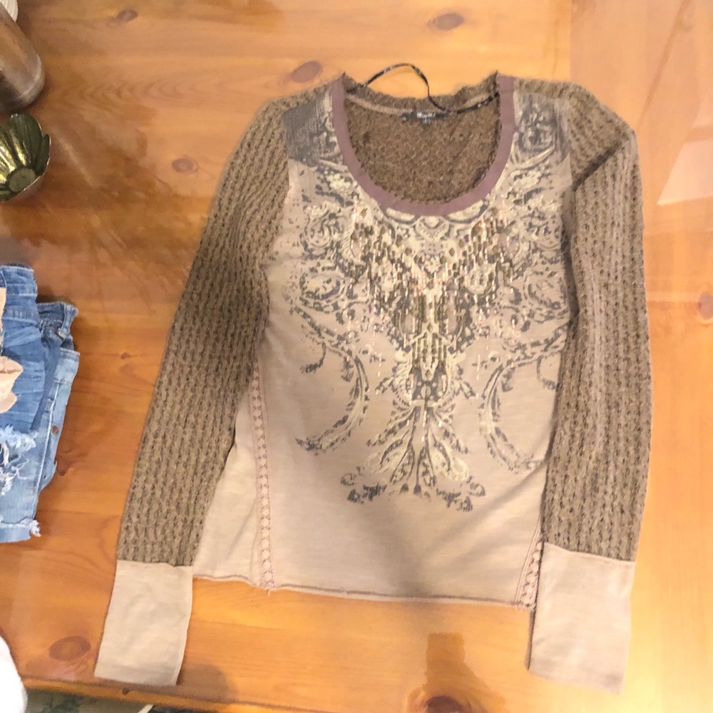 Waffle sleeves pieced Henley  embellished sequins
